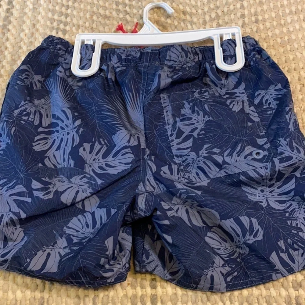Boy’s  Size M Blue Swimming Trunks NWOT Summer Vacation Beach Resortwear
